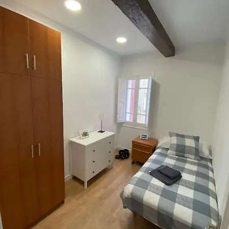 Jimenez Diaz 7b Apartment